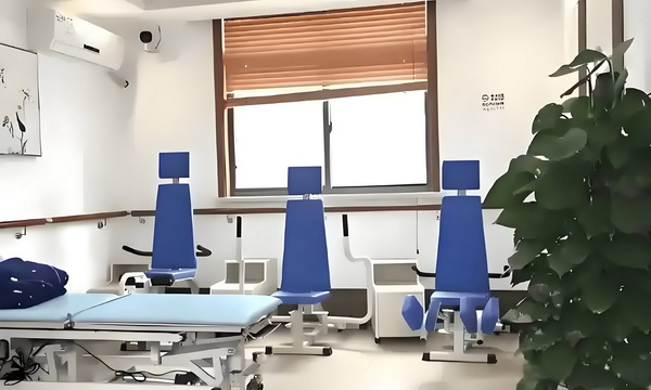 压六宫